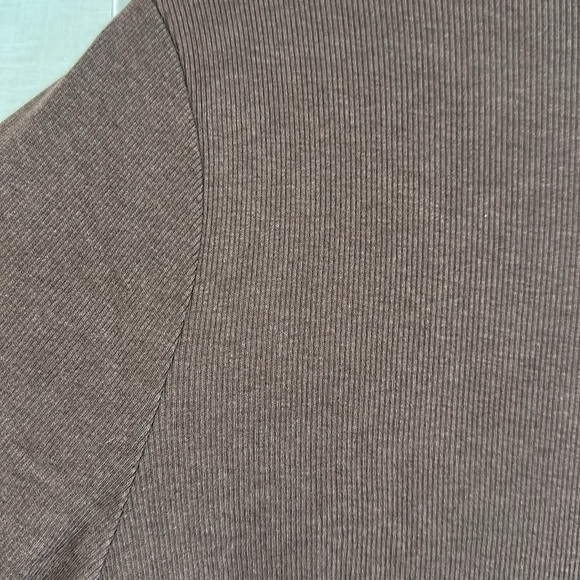Brown Ribbed Mock Neck Top - Picture 4 of 8